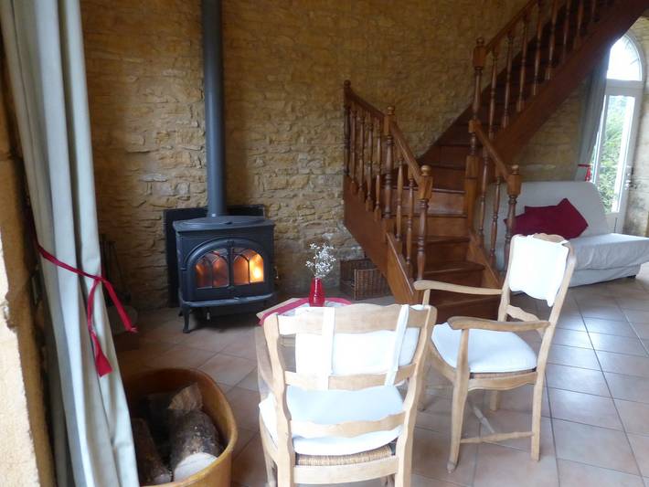 Gîte pour 6 personnes, avec jardin et piscine dans Rhône - 4