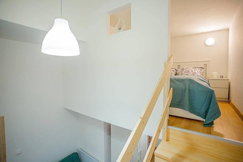 Ganze Wohnung, Cosy gallery flat in Akacfa st. in Budapest, Danube-Ipoly National Park