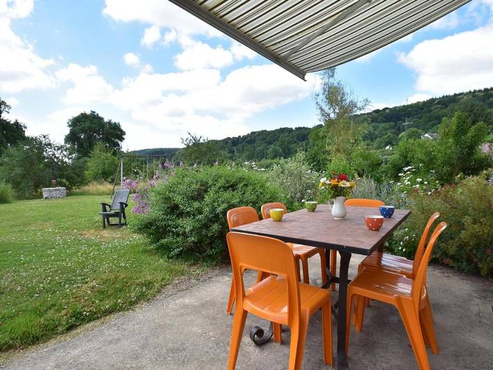 Location de vacances pour 2 personnes, avec terrasse et jardin, animaux acceptés à Crux-la-Ville - 4