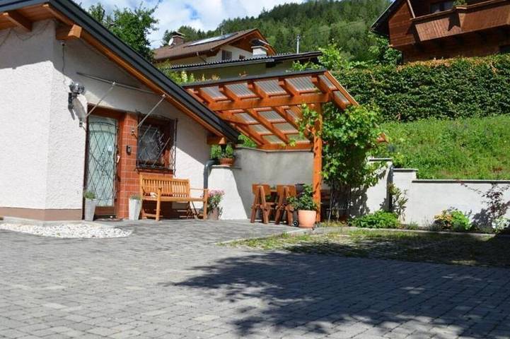 Ganze Wohnung, Ferienwohnung 3 - Appartementhaus Angermaier in Hohe Tauern, Flattach
