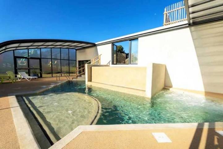 Maison de vacances pour 6 personnes, avec Terrasse ainsi que Jacuzzi et Piscine à Rocamadour