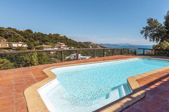 Maison de vacances pour 6 personnes, avec jardin ainsi que terrasse et piscine, animaux acceptés - 1