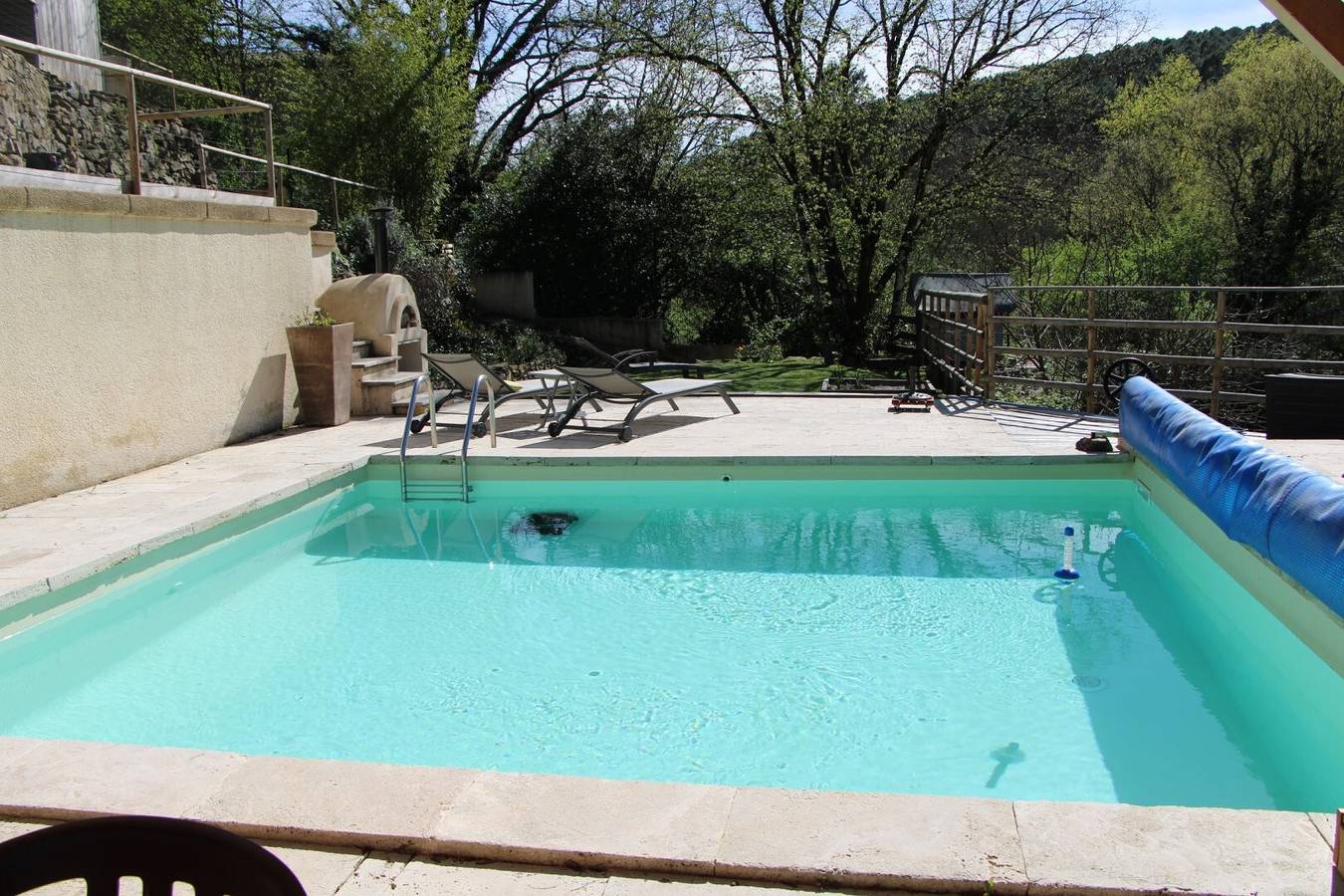 Ganze Wohnung, Gîte La Fontaine de Gadilhe – Gemütliches Ferienhaus mit Sauna und beheiztem Pool in Saint-Paul-le-Jeune, Cevennen