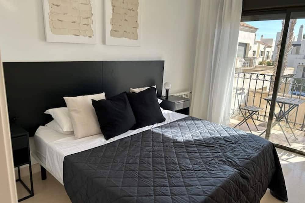 Casacove - Modern,  2 bed Townhouse with pool facing terrace. Roda Golf & Beach. in Roda Golf, San Javier