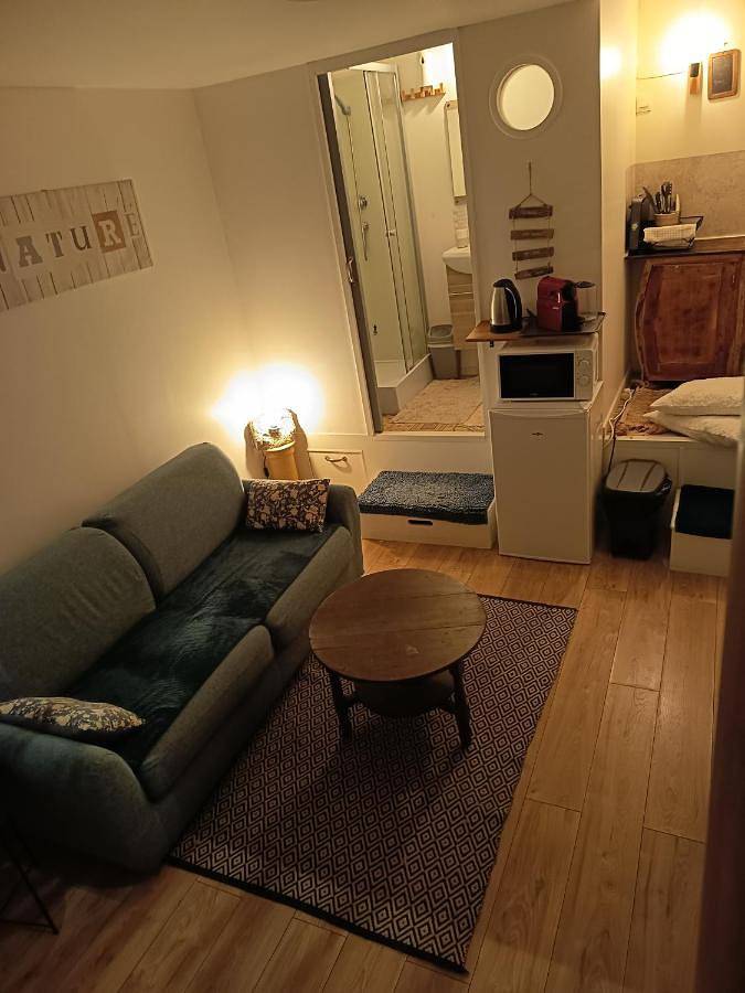 Gîte pour 4 personnes, avec Terrasse à Mézières-sur-Seine