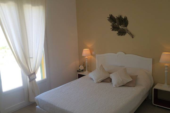 Appartamento intero, Gîte3-*** air-conditioning-wifi-heated pool- 2 bedrooms- river 1mn- beach5min- Pétanque in Galeria, Parco naturale regionale della Corsica
