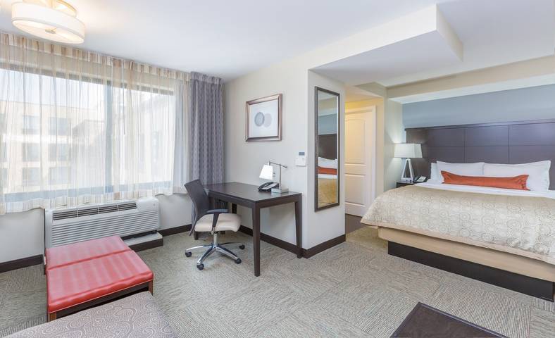Hotel para 4 personas, con piscina - 1