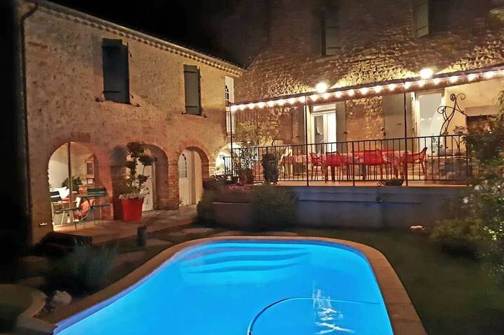 Location de vacances pour 12 personnes à Saint-Hilaire-de-Brethmas