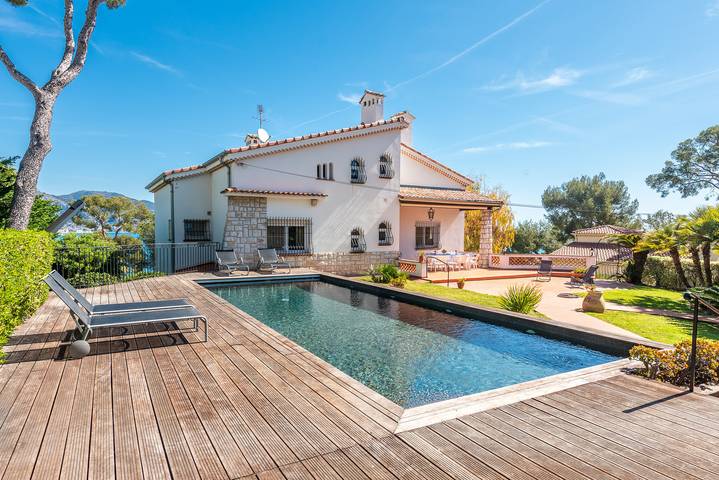 Villa pour 11 personnes, avec Balcon ainsi que Terrasse et Jardin à Roquebrune-Cap-Martin