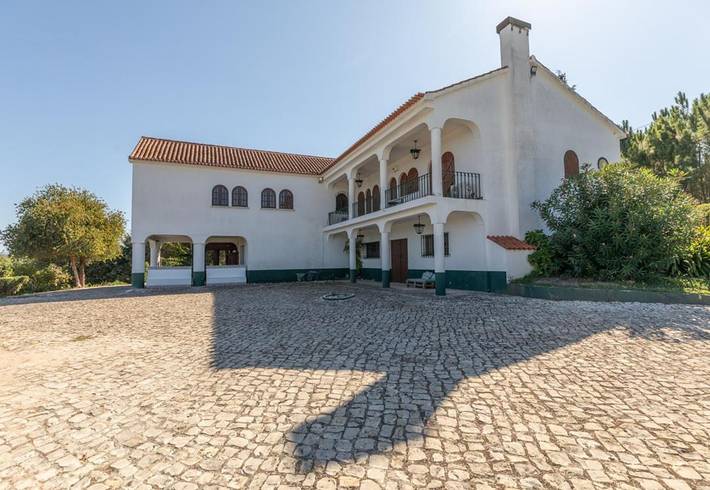 Chalet para 8 personas, con vistas además de jardín y piscina en Coimbra - 4