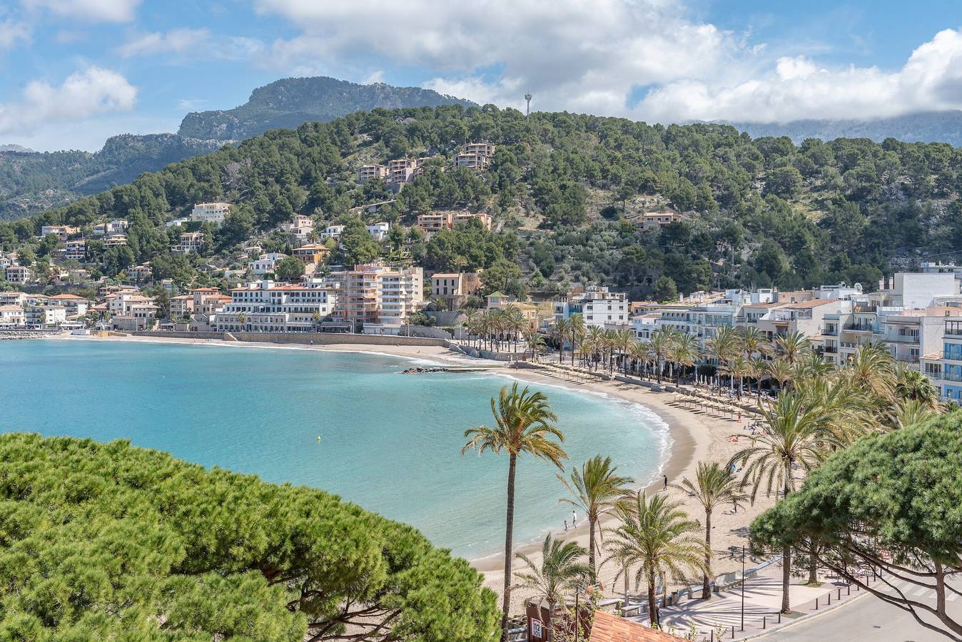 Villa sulla Spiaggia con Vista Mare a Port de Sóller. Giardino e Wi-Fi in Port de Sóller, Sóller
