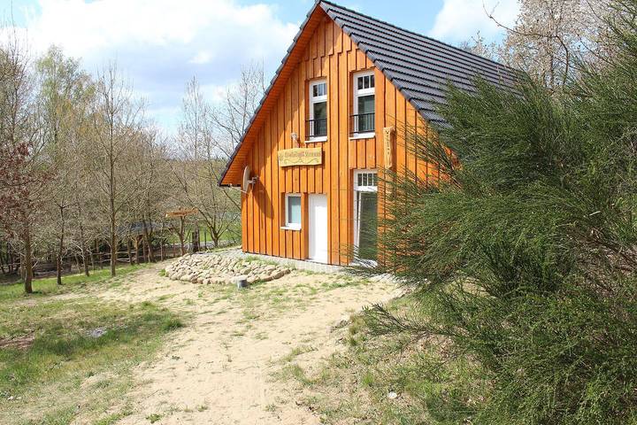 Ferienhaus für 8 Personen, mit Terrasse und Sauna in Marlow - 2