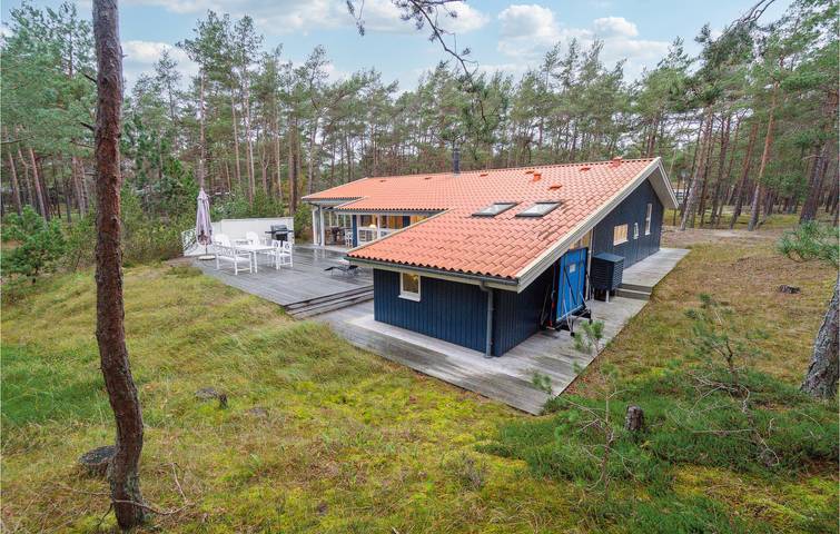 Feriehus for 8 personer med have in Sommerodden, Dueodde