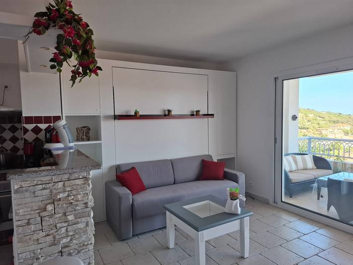 Ganze Wohnung, Ferienwohnung für 4 Personen mit Ausblick in L'Île-Rousse, Calvi und Umgebung