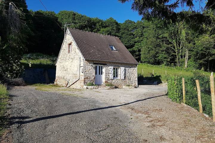 Location de vacances pour 5 personnes, avec jardin et terrasse à Juvigny-sous-Andaine