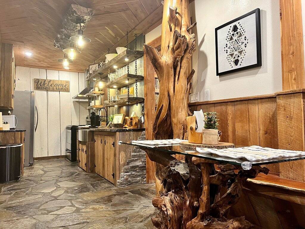 Cedar Springs Cabin: Individuelles, einzigartiges, Einzigartiges Erlebnis in Ouachita National Forest