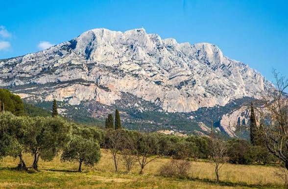Location de vacances pour 6 personnes, avec Balcon et Terrasse ainsi que Jardin et Piscine dans La Barque