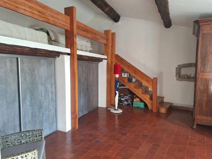 Location de vacances pour 4 personnes, avec vue ainsi que piscine et jardin à Calvisson - 3