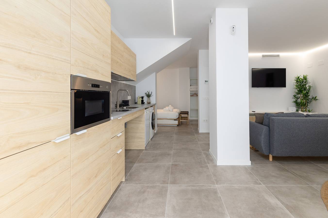 Gehele studio, Cabanyal Station A in Valencia, Costa de Valencia
