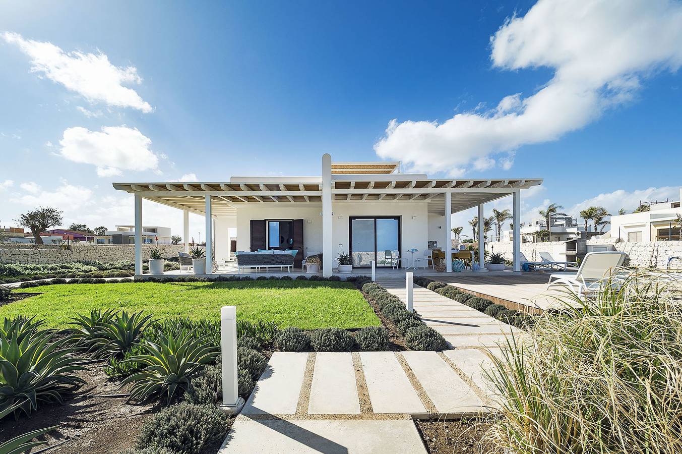 Timo in Reitani, Noto e dintorni