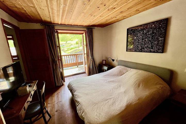 Charming Savoyard chalet in a quiet area with mountain views in Sainte-Foy-Tarentaise, Macizo del Ruitor