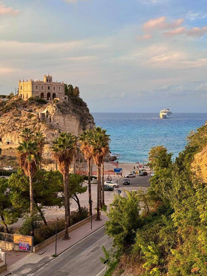 Appartamento vacanze per 5 persone, con giardino e panorama nonché piscina - 1
