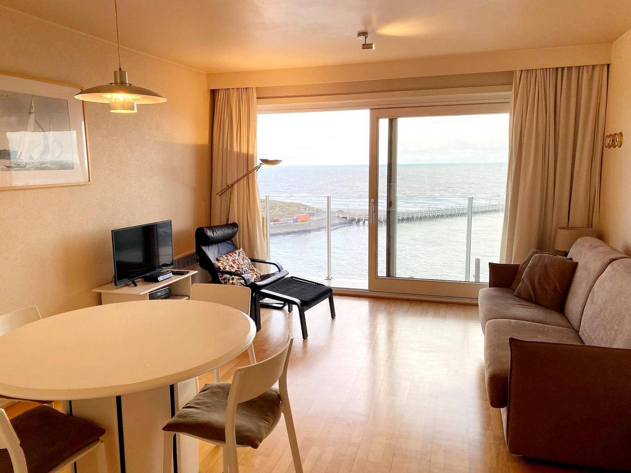Appartement entier, Studio à Nieuwpoort avec vue imprenable sur la mer in Nieuwpoort, Côte belge