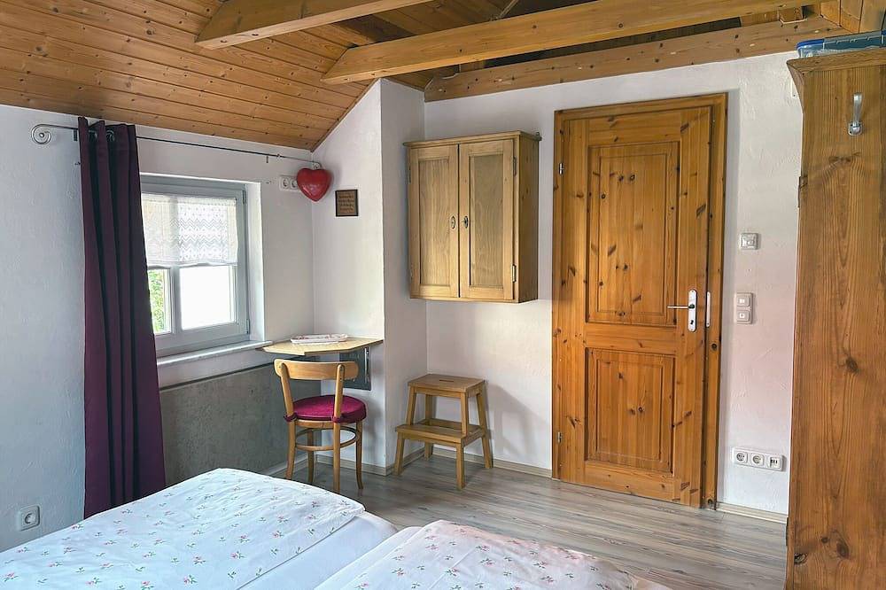 Ganze Wohnung, Ferienwohnung im Herzen von Sommerhausen mit Terrasse in Sommerhausen, Fränkisches Weinland