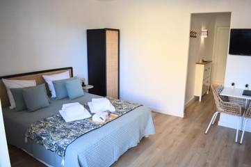 Gîte pour 2 personnes, avec terrasse dans Plage de Portissol