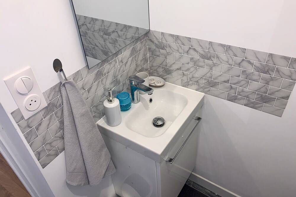 Apartamento entero, The Stopover, studio near Paris Roissy Cdg Airport,Disneyland,Asterix,Exposition in Villepinte, Sena-Saint Denis