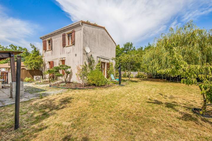 Maison de campagne pour 9 personnes, avec jardin, animaux acceptés dans Lac d'Hourtin Carcans