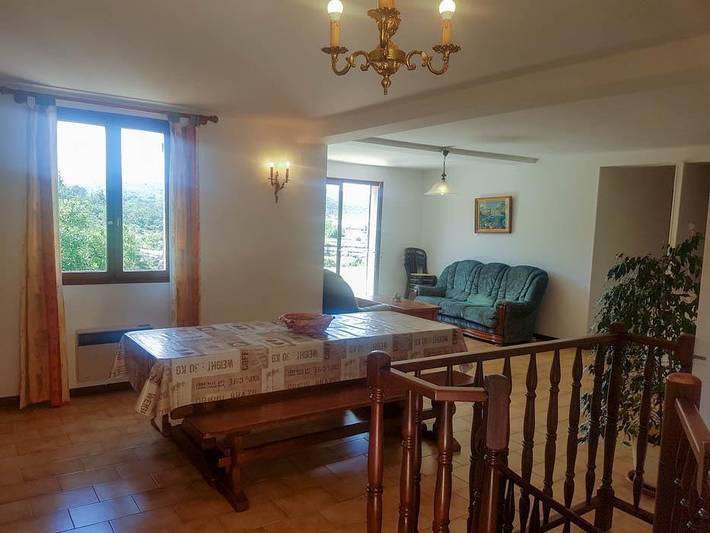 Gîte pour 8 personnes, avec Terrasse et Jardin dans Lac d'Esparron - 2