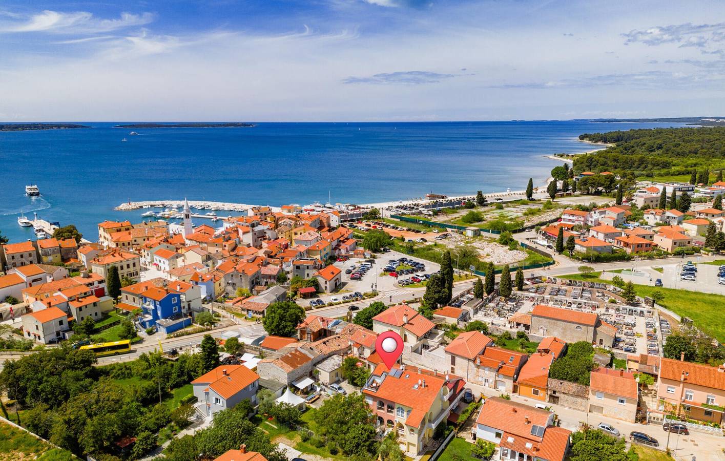 Ganze Ferienwohnung, Gemütliche Ferienwohnung mit Terrasse, Parkplatz und WLAN – 2,5 km bis zur Küste in Fazana, Südküste Istrien