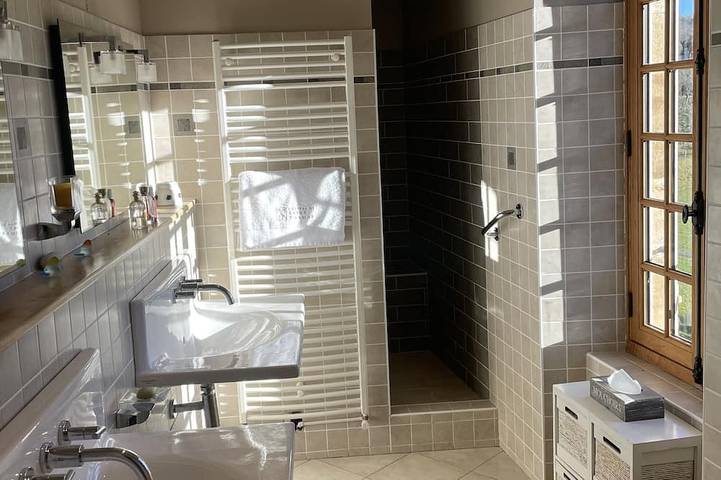 Château pour 22 personnes, avec jardin dans le Lot - 4