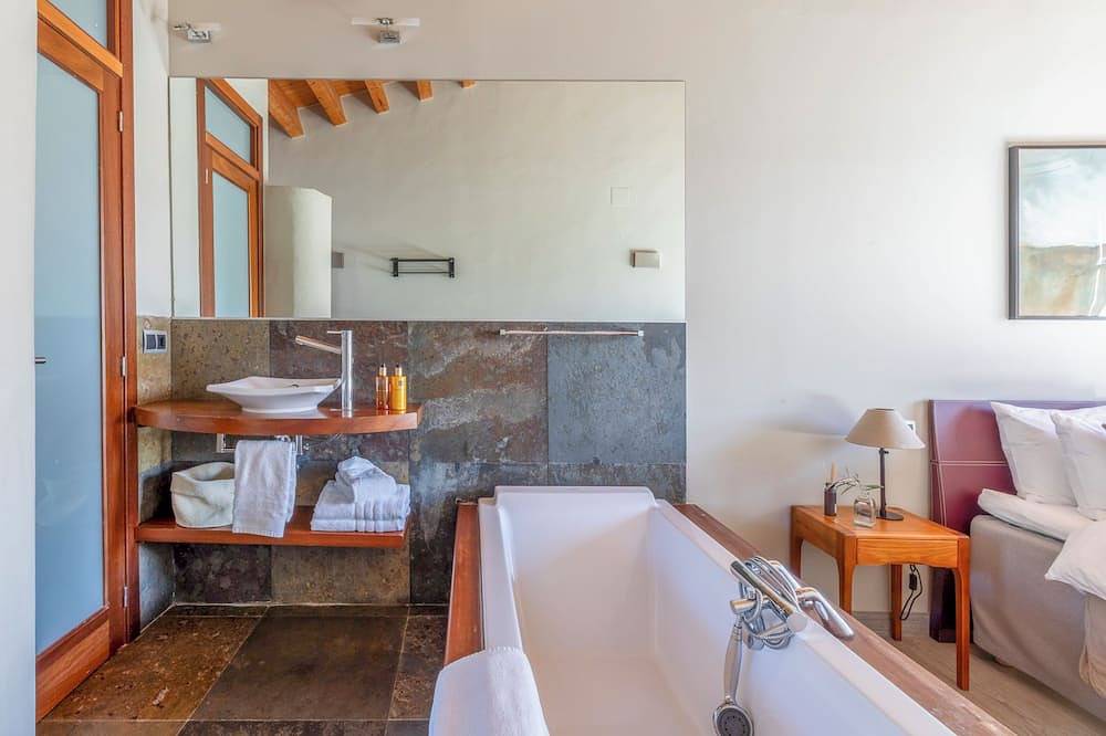 9 bedroom boutique spa hotel for exclusive use. in Alcalalí, Costa Blanca
