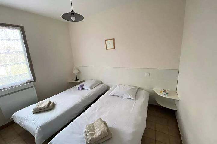 Location de vacances pour 4 personnes, avec terrasse et piscine, animaux acceptés à Montpezat-de-Quercy - 3