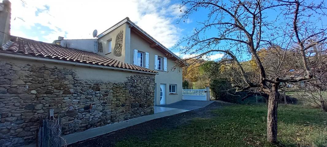 Gîte pour 3 personnes, avec jardin