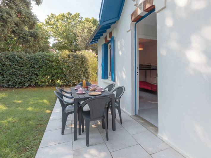 Location de vacances pour 5 personnes, avec terrasse et jardin dans Plage du Bureau - 2