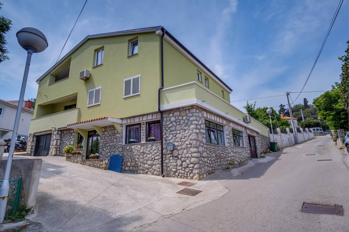 Cijeli apartman, Trosobni apartman s terasom Mali Lošinj, Lošinj A-16019-a in Mali Lošinj, Lošinj (Kvarnerski zaljev)