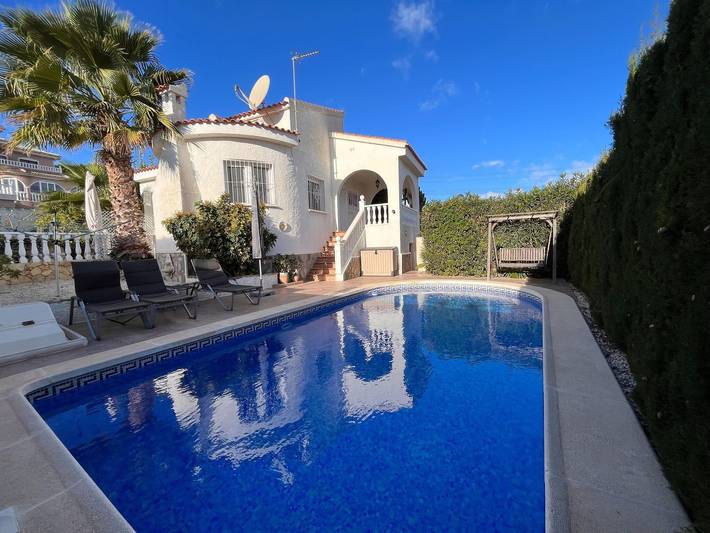 Ferienhaus für 6 Personen, mit Terrasse und Garten sowie Pool in Ciudad Quesada