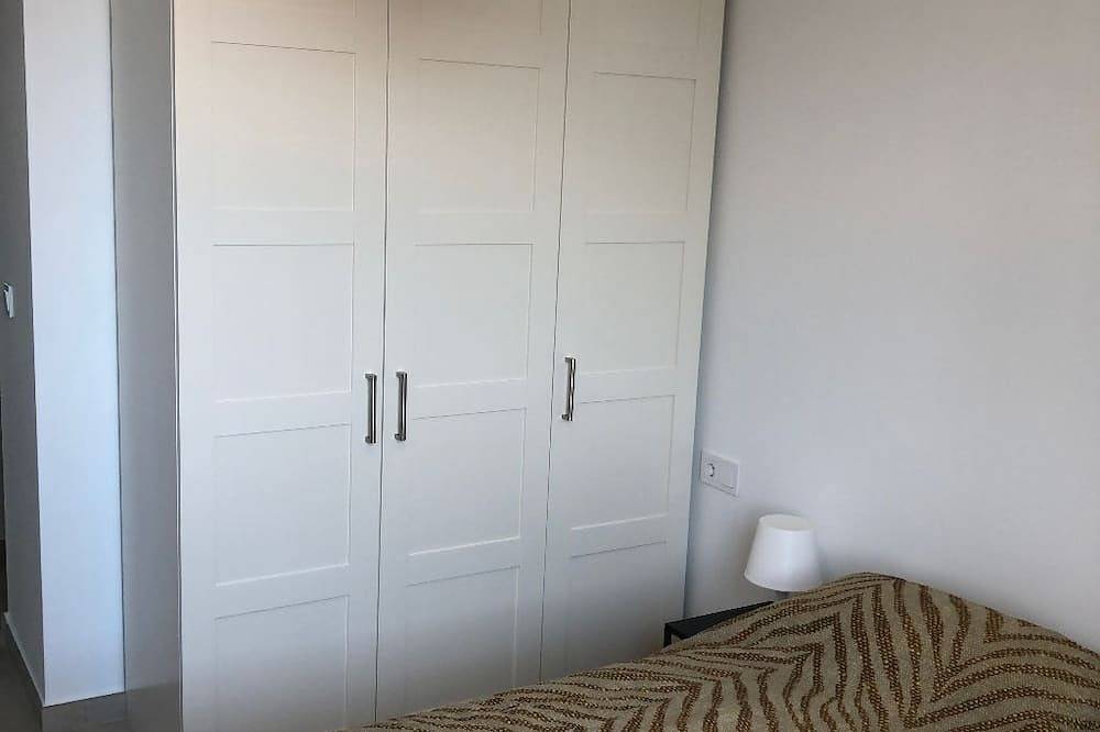 Ganze Wohnung, Beautiful new penthouse with large private roof terrace, 400m from the beach in Cartagena, Costa Cálida