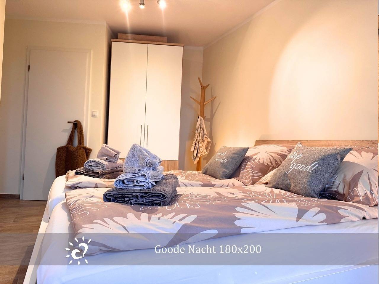 Ganze Ferienwohnung, Ferienwohnung de Rootbost  am Deich und Nordsee in Watt´n Bad (Strand), Dorum