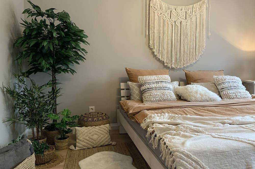 Ganze Wohnung, Wunderschöne Altbauwohnung in Top Lage 10 Minuten nach Magdeburg in Biederitz, Elbe-Börde-Heide