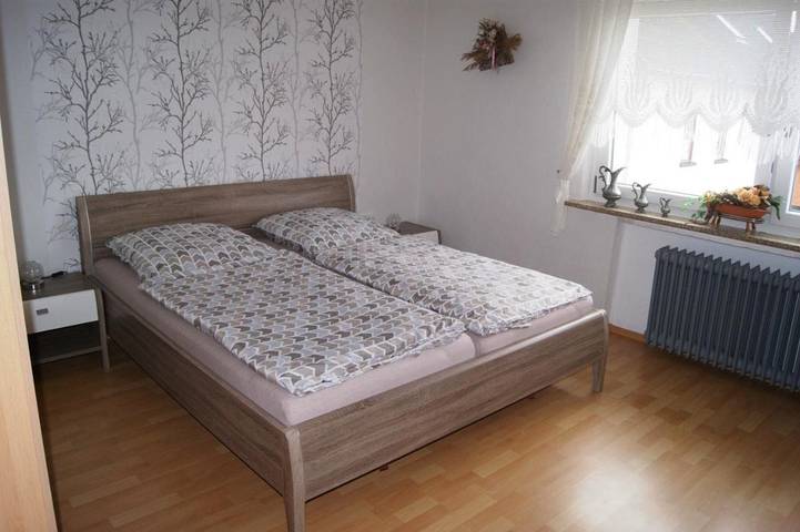 Ferienwohnung für 5 Personen, mit Balkon und Terrasse sowie Garten und Ausblick in Geierlay Hängeseilbrücke - 4