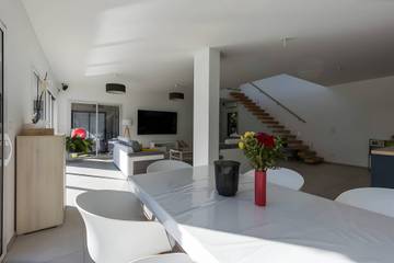 Maison De Vacances pour 10 Personnes dans Yvré-l'Évêque, Sarthe, Photo 4
