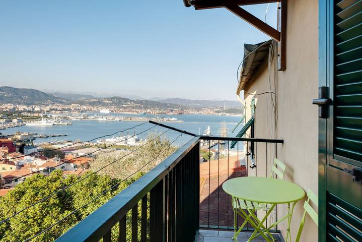 Ferienwohnung für 4 Personen, mit Balkon/Terrasse in La Spezia - 2