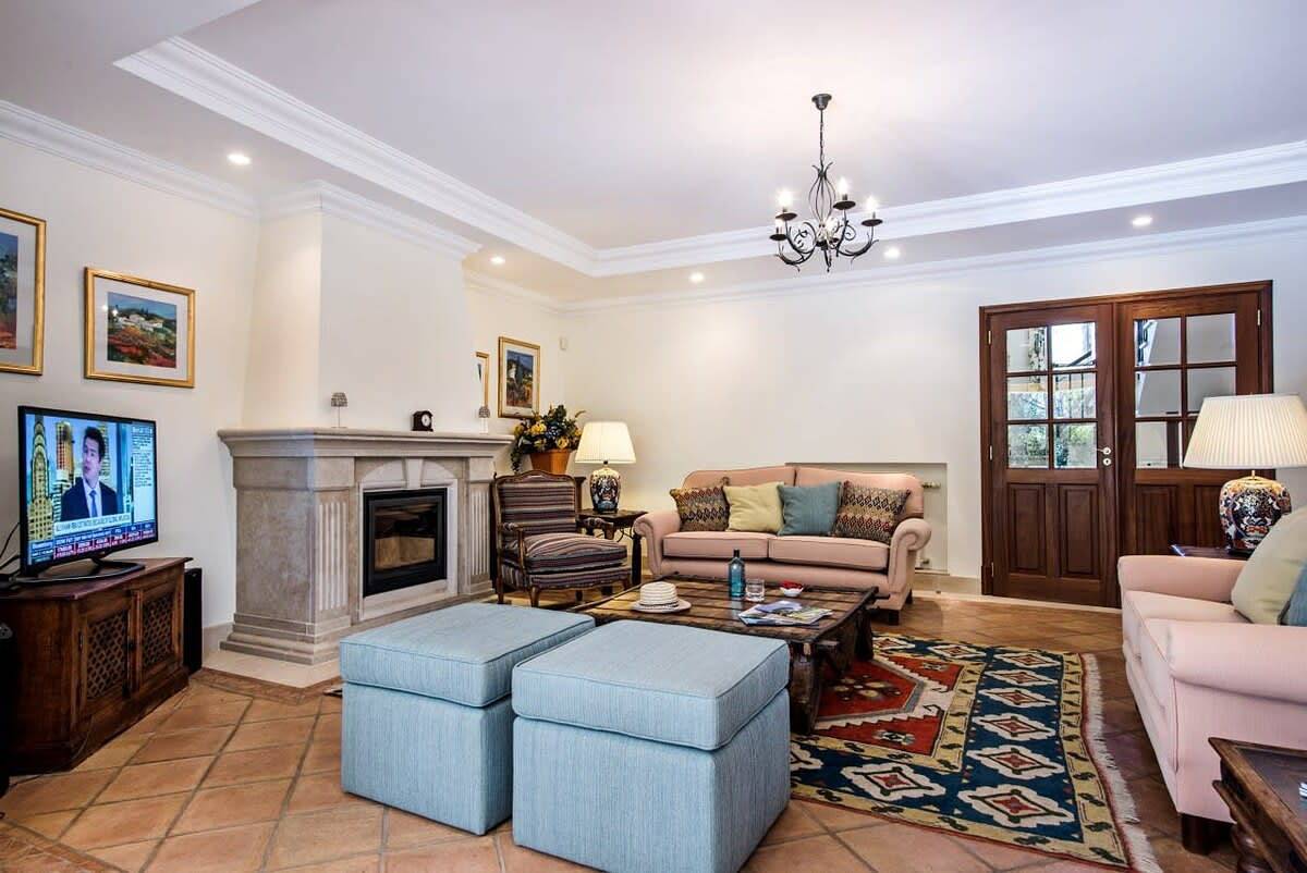 Villa Plaza - beautiful spacious house in Quinta do Lago, Praia de Faro