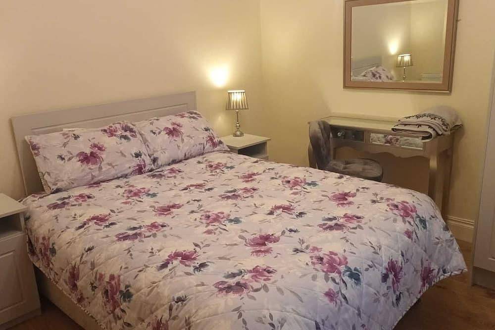 Neu restauriertes gemütliches 3-Zimmer-Ferienhaus in Enniscrone Village in Kilglass ED, Enniscrone