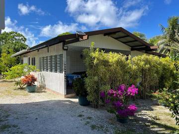 Cottage pour 2 personnes, avec terrasse et jardin dans Rangiroa