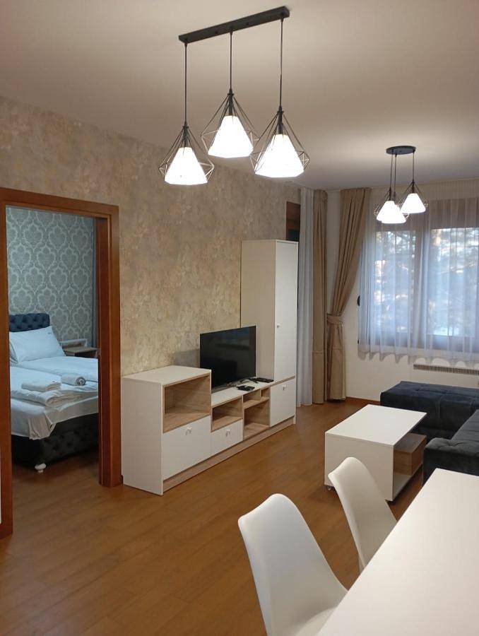 Ferienwohnung für 3 Personen, mit Balkon und Ausblick, mit Haustier in Zlatibor